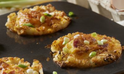 apple cheddar quinoa muffins